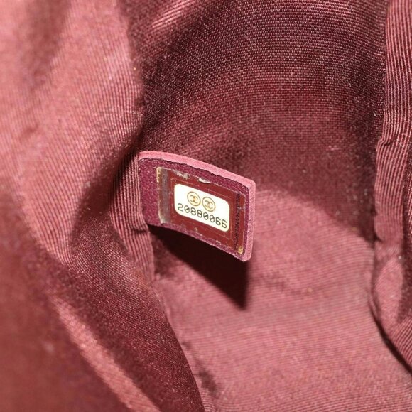 CHANEL Chevron x Matelasse Chain Shoulder Bag Lamb Skin White CC Auth 48469AV - Picture 10 of 16